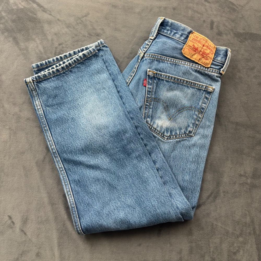 Levis 501 Original Straight Leg Button Fly Blue Denim Jeans 32x30 Mens